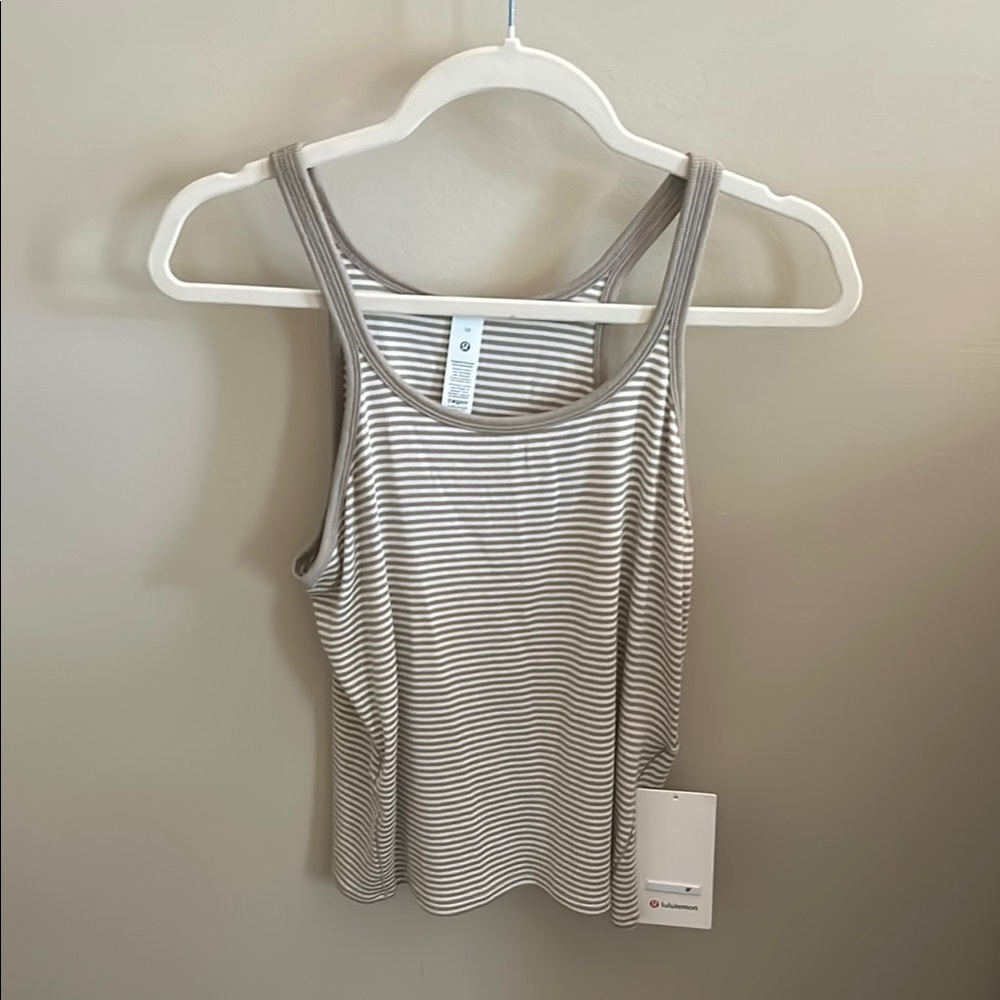 HOLD TIGHT THIN STRAP RACERBACK TANK
NWT
SIZE 10